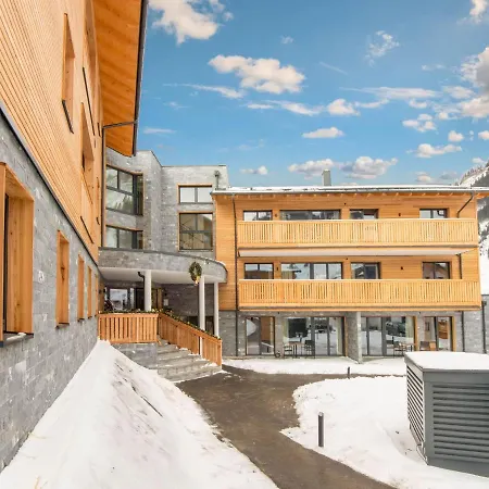 Golden Lodges With Ski Storage Rauris