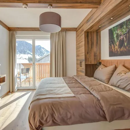 Golden Lodges With Ski Storage * Rauris