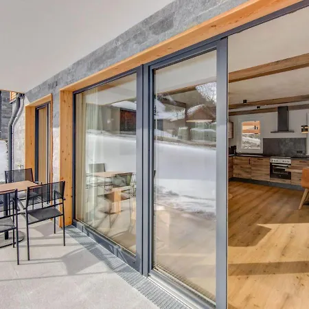 Golden Lodges With Ski Storage * Rauris